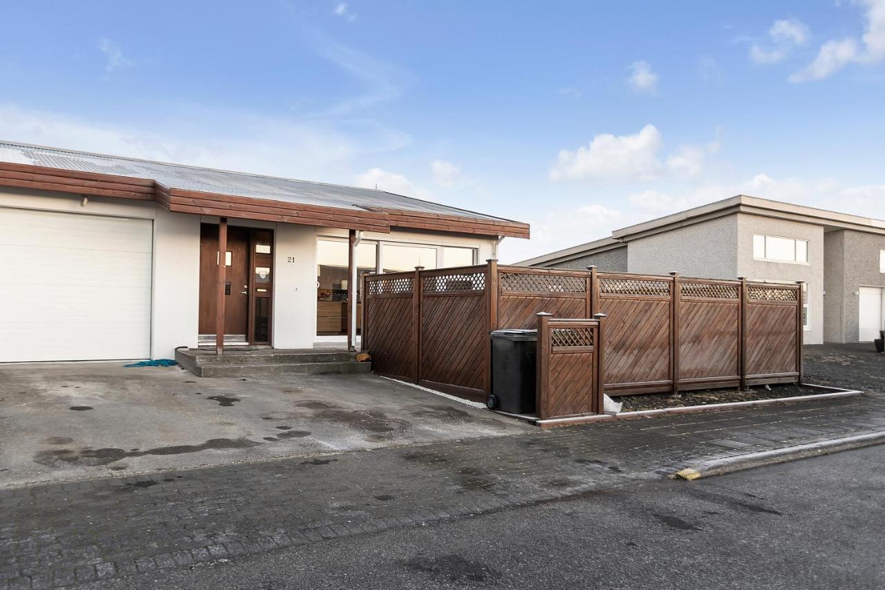 The Lava Bowl Apartment Grindavík Exterior foto